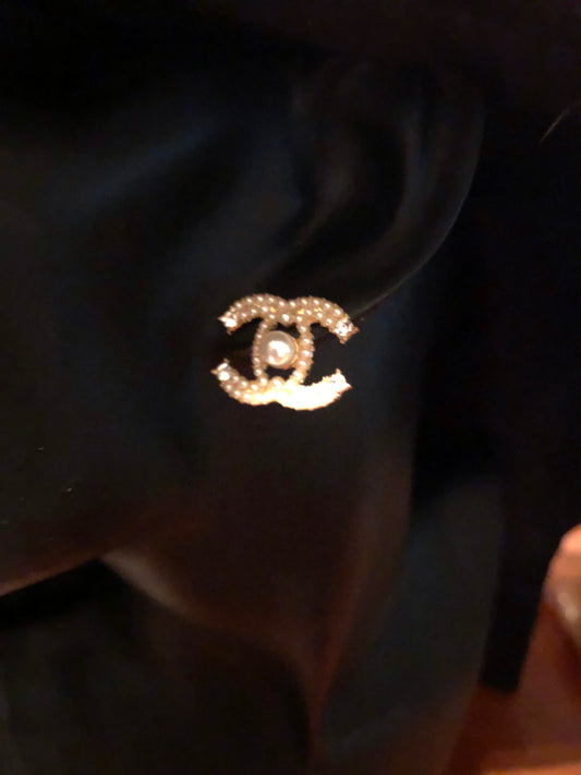 Silver or Gold Pearl Stud Earrings
